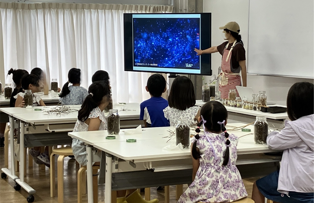 At IMAGINUS, Summer School Hosted by Global Apparel Company